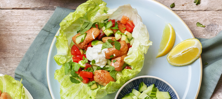 Slawraps met kip en frisse labneh, koolhydraatarm recept