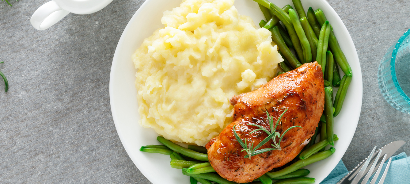 Aardappelpuree met kipfilet en sperziebonen, koolhydraatarm recept