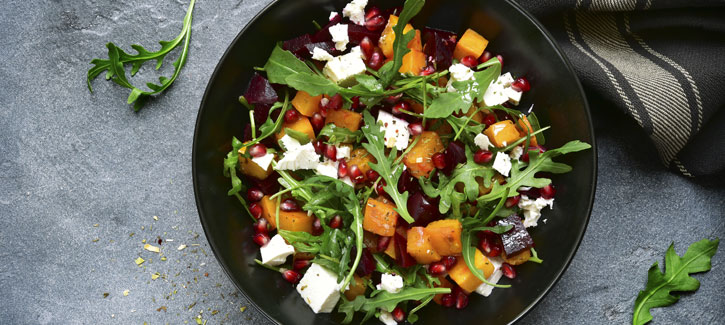 Herfstsalade met pompoen, rode biet en feta